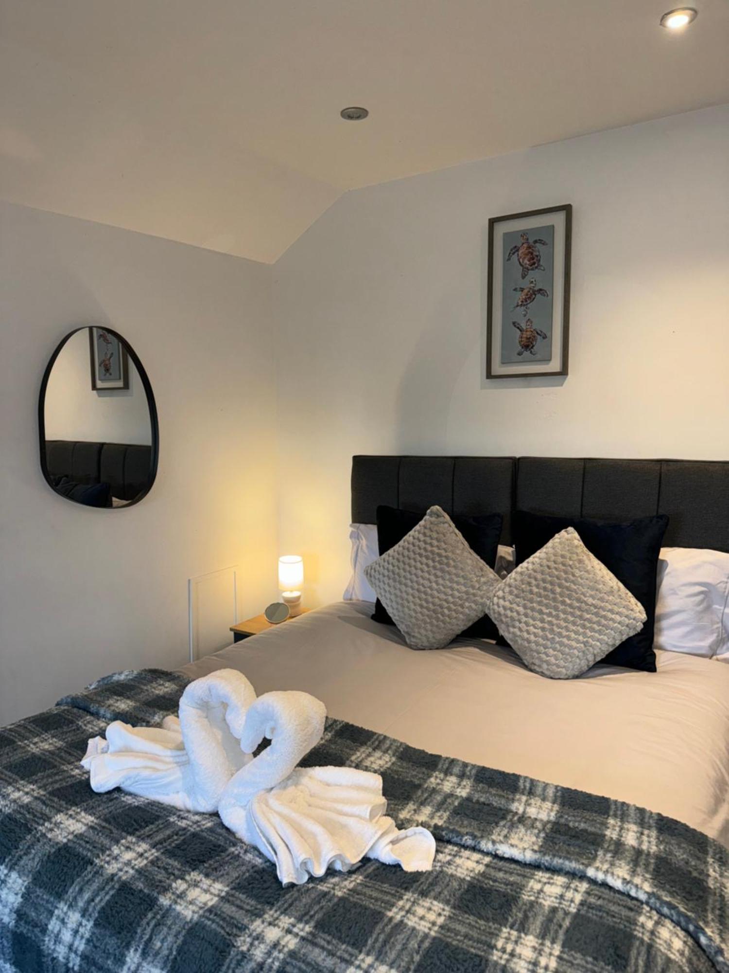 Cosy Countryside Stay- Waters Upton, Telford Eksteriør billede