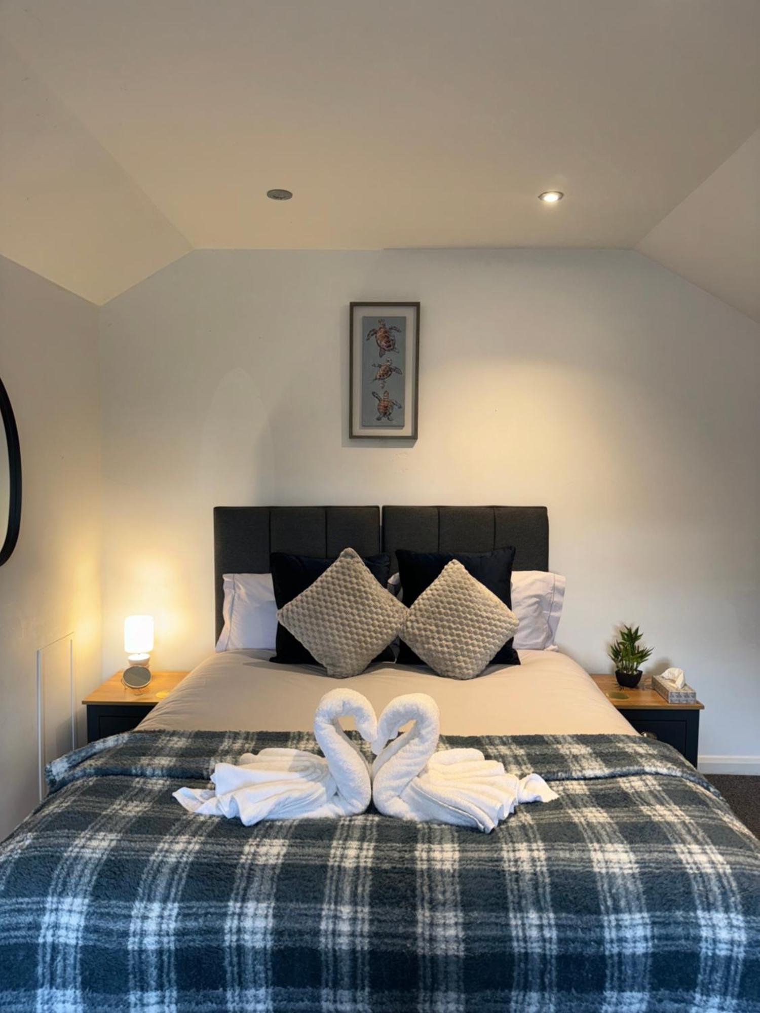 Cosy Countryside Stay- Waters Upton, Telford Eksteriør billede